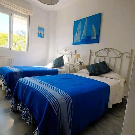 Apartment And Golfside In Guadalmina *